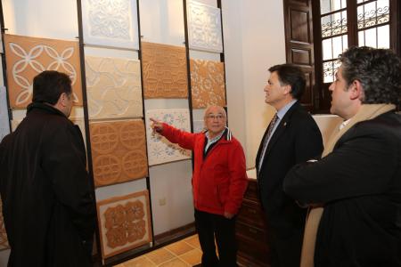 Imagen El Instituto de la Cultura Tradicional Segoviana comienza un taller de esgrafiado en Nava de la Asunción